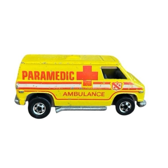 Vintage Hot Wheels Paramedic Van Ambulance Blackwall Yellow 1974 - Picture 3 of 5